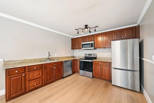 3215 Midway 703, San Diego, CA 92110
