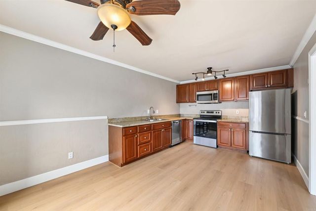 3215 Midway 703, San Diego, CA 92110