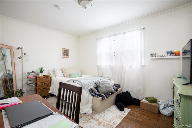 525 E Beech Street 1st Fl, Long Beach, NY 11561