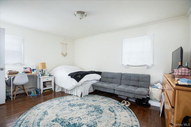 525 E Beech Street 1st Fl, Long Beach, NY 11561