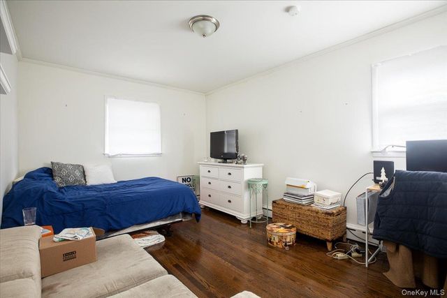 525 E Beech Street 1st Fl, Long Beach, NY 11561