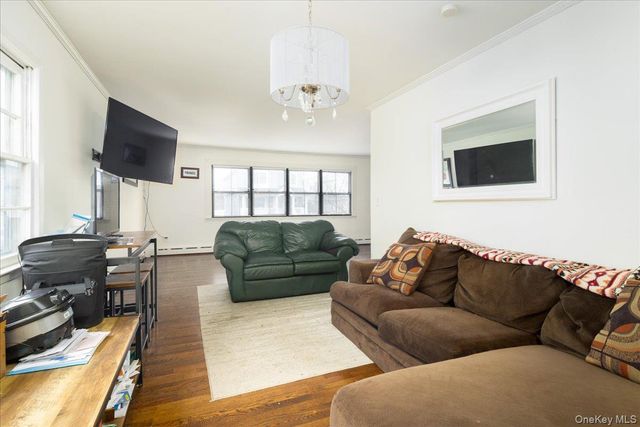 525 E Beech Street 1st Fl, Long Beach, NY 11561