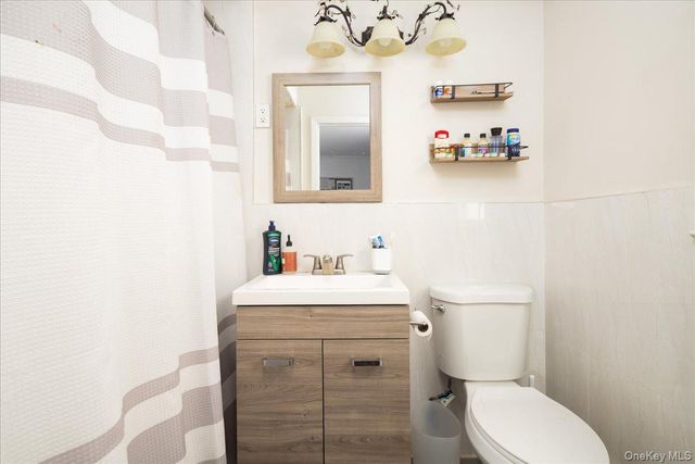 525 E Beech Street 1st Fl, Long Beach, NY 11561