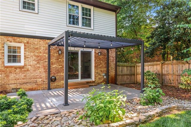 1717 Bearhollow Road, Greensboro, NC 27410