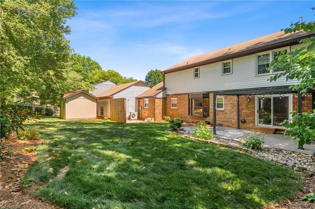 1717 Bearhollow Road, Greensboro, NC 27410