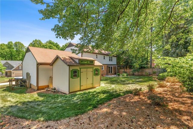 1717 Bearhollow Road, Greensboro, NC 27410