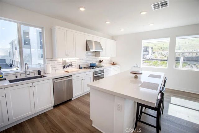 26857 Laurel Mountain Loop, Valencia, CA 91381