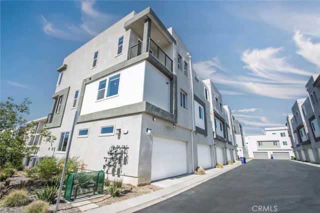 26857 Laurel Mountain Loop, Valencia, CA 91381