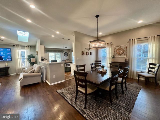 2 TEAKWOOD LN, Sicklerville, NJ 08081