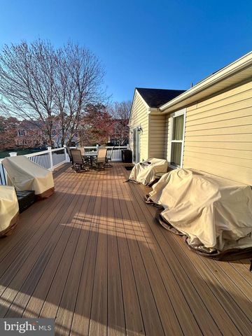 2 TEAKWOOD LN, Sicklerville, NJ 08081