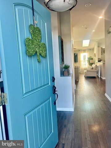 2 TEAKWOOD LN, Sicklerville, NJ 08081