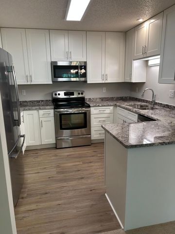 232 Emerson Avenue E, West Saint Paul, MN 55118