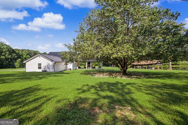 137 Lynch Road, Brooks, GA 30205