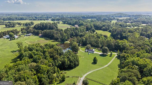 137 Lynch Road, Brooks, GA 30205