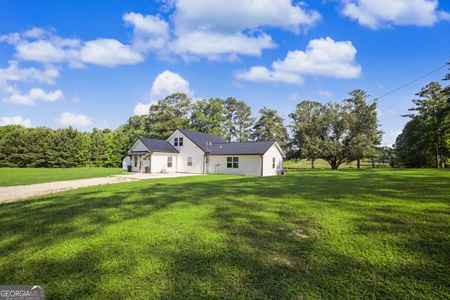 137 Lynch Road, Brooks, GA 30205