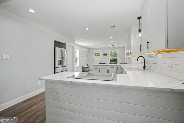 137 Lynch Road, Brooks, GA 30205