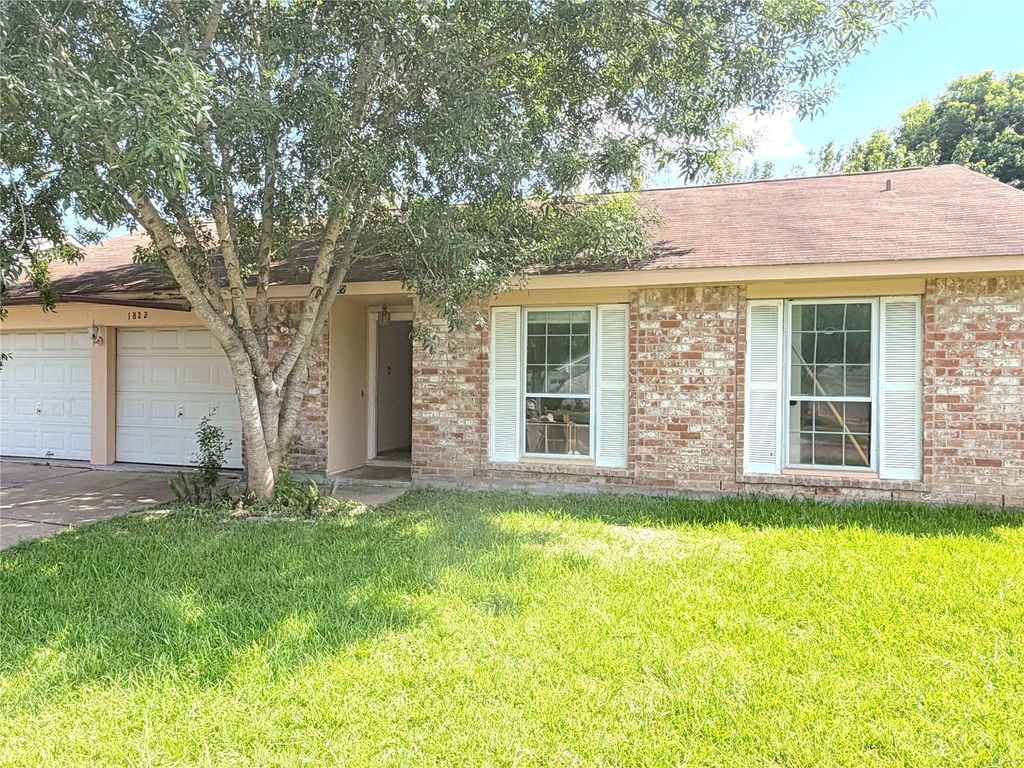 1822 Oaklawn Street, Sugar Land, TX 77498