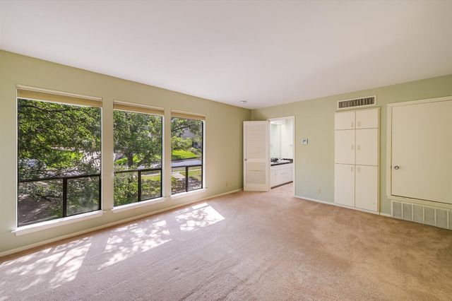 8804 Mountain Path CIR, Austin, TX 78759