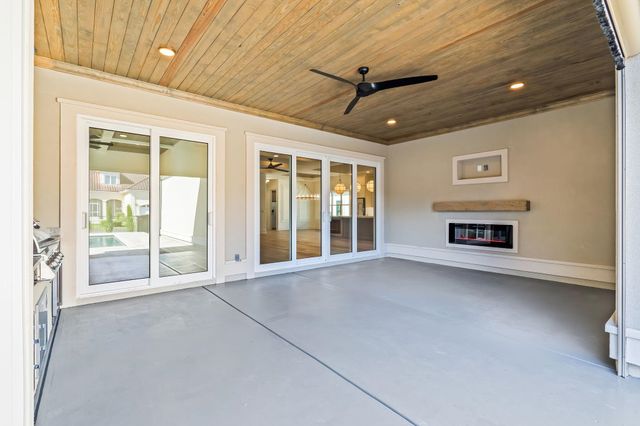 825 Bluffview Dr., Myrtle Beach, SC 29579