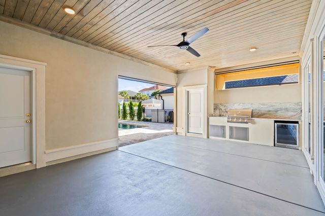 825 Bluffview Dr., Myrtle Beach, SC 29579