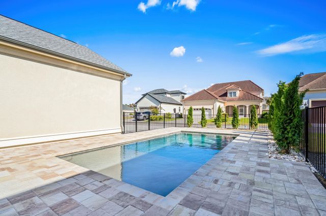 825 Bluffview Dr., Myrtle Beach, SC 29579
