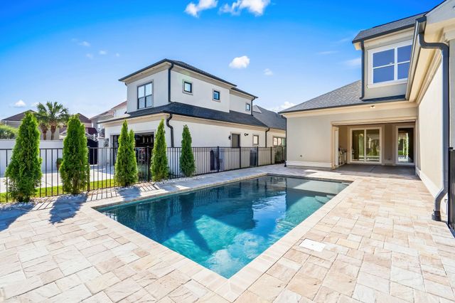 825 Bluffview Dr., Myrtle Beach, SC 29579