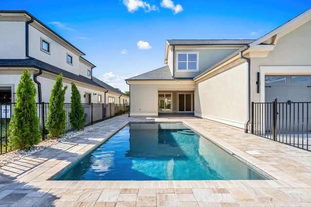 825 Bluffview Dr., Myrtle Beach, SC 29579