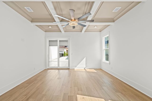 825 Bluffview Dr., Myrtle Beach, SC 29579