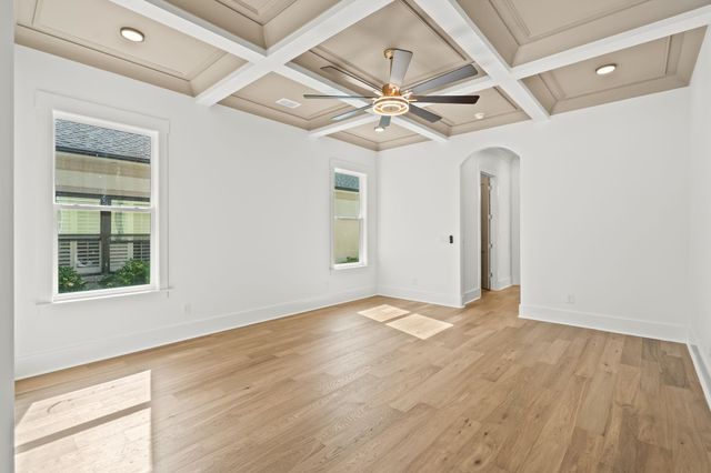 825 Bluffview Dr., Myrtle Beach, SC 29579