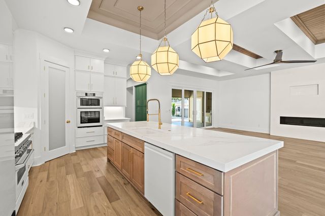 825 Bluffview Dr., Myrtle Beach, SC 29579