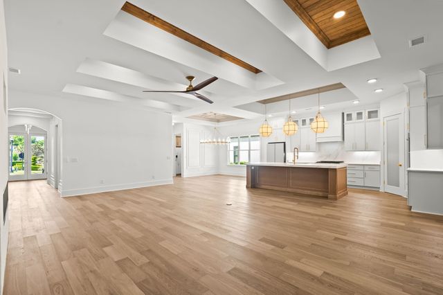825 Bluffview Dr., Myrtle Beach, SC 29579