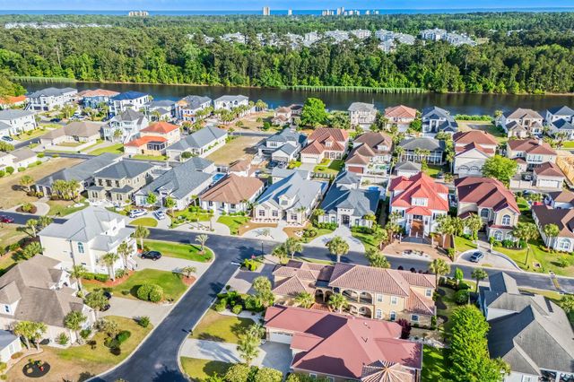 825 Bluffview Dr., Myrtle Beach, SC 29579