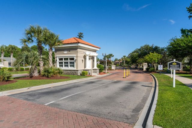 825 Bluffview Dr., Myrtle Beach, SC 29579