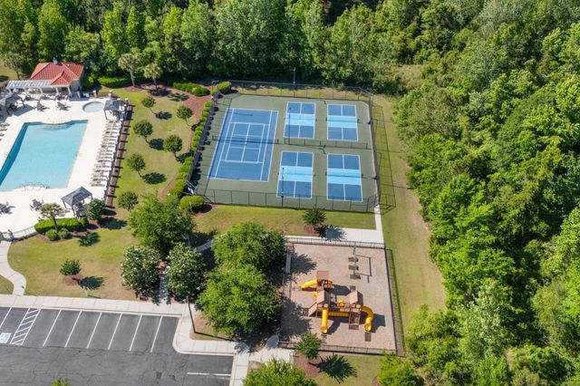 825 Bluffview Dr., Myrtle Beach, SC 29579