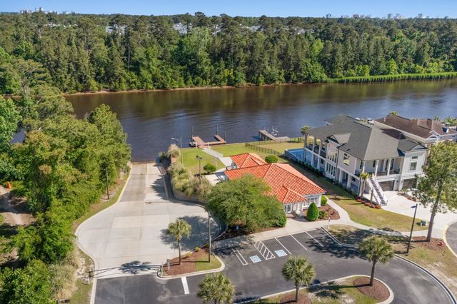 825 Bluffview Dr., Myrtle Beach, SC 29579