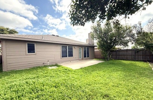 10909 Deauville Circle S, Fort Worth, TX 76108