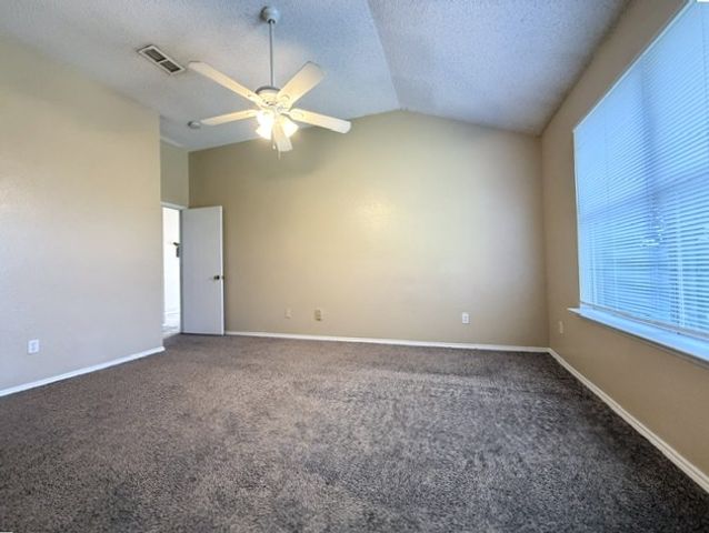 10909 Deauville Circle S, Fort Worth, TX 76108