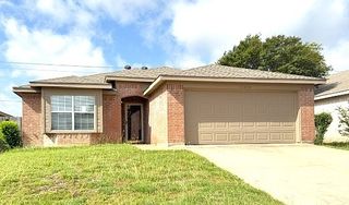 10909 Deauville Circle S, Fort Worth, TX 76108
