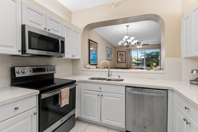 7775 Southampton Terrace 310, Tamarac, FL 33321