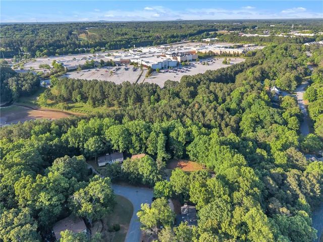 8804 Willow Creek Court, Douglasville, GA 30135