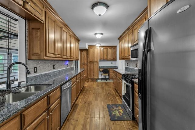 8804 Willow Creek Court, Douglasville, GA 30135