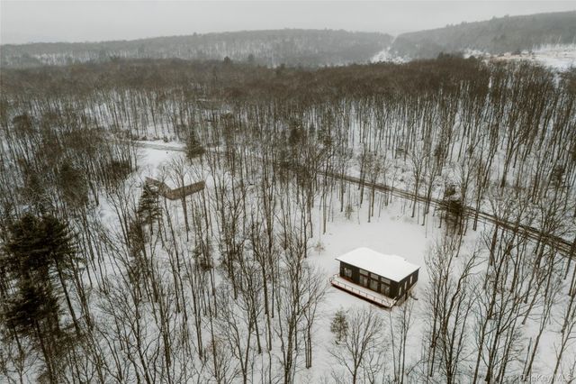 140 Country Road, Callicoon, NY 12723