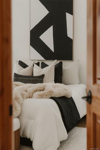 140 Country Road, Callicoon, NY 12723