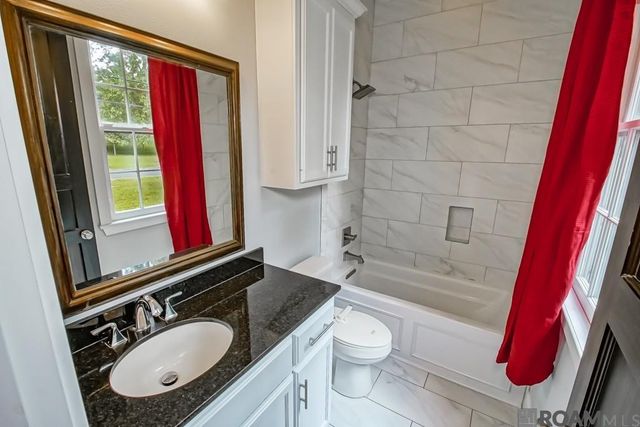 8635 Gail Dr, Baton Rouge, LA 70809