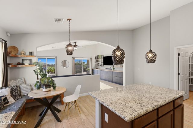 610 S Charles L Mckay Place, Vail, AZ 85641