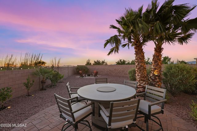 610 S Charles L Mckay Place, Vail, AZ 85641