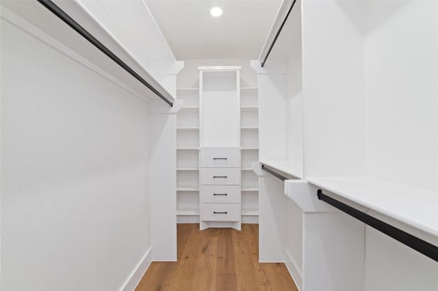 5811 Outer Banks Street, Houston, TX 77091