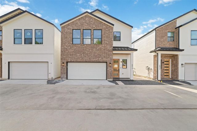 5811 Outer Banks Street, Houston, TX 77091