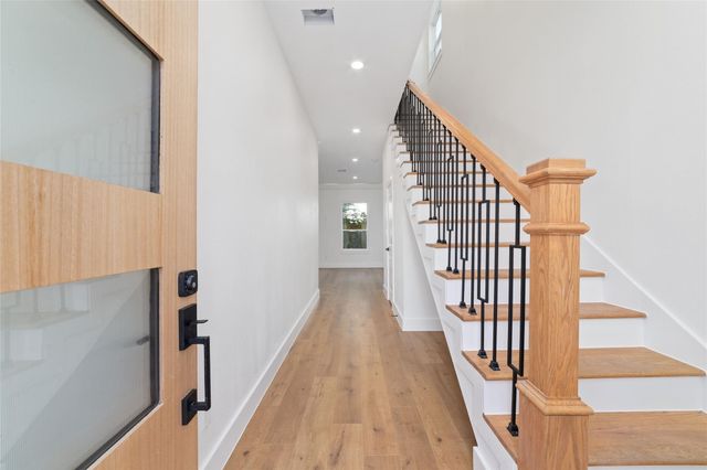 5811 Outer Banks Street, Houston, TX 77091