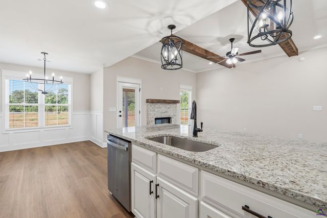 207 Sugar Creek Trail, Perry, GA 31069